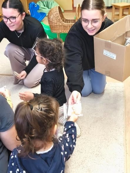 Elindult az idei mézeskalács ajándékozó programunk.