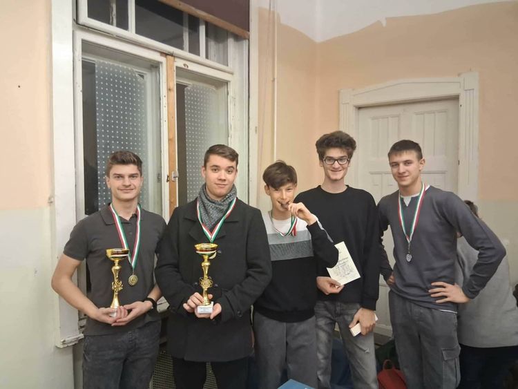 Az elmúlt hétvége úgy vonul be az idei tanév történetébe, mint a "Bajnokok hétvégéje".