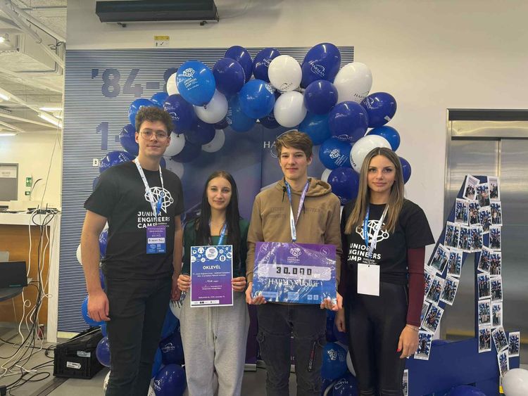 Országos 3. helyet ért Székesfehérváron a IV. „Junior Engineers Camp – HARMAN Hackathon” ötlet- és prototípusfejlesztő versenyen diákjaink projektje.
