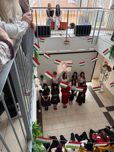 Pénteken délelőtt került sor az 1848. márciusi forradalom ünnepi megemlékezésére iskolánkban.